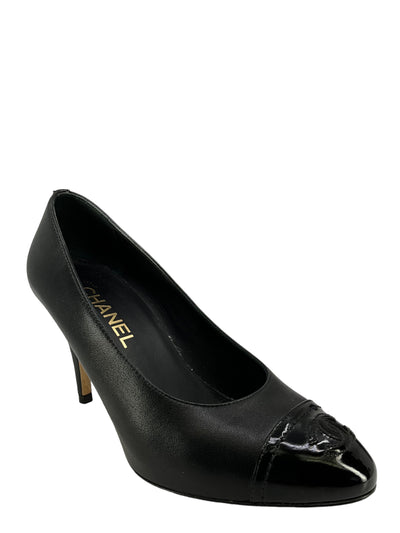 Chanel Black Lambskin Pumps With Patent Leather CC Size 6.5-Consigned Designs