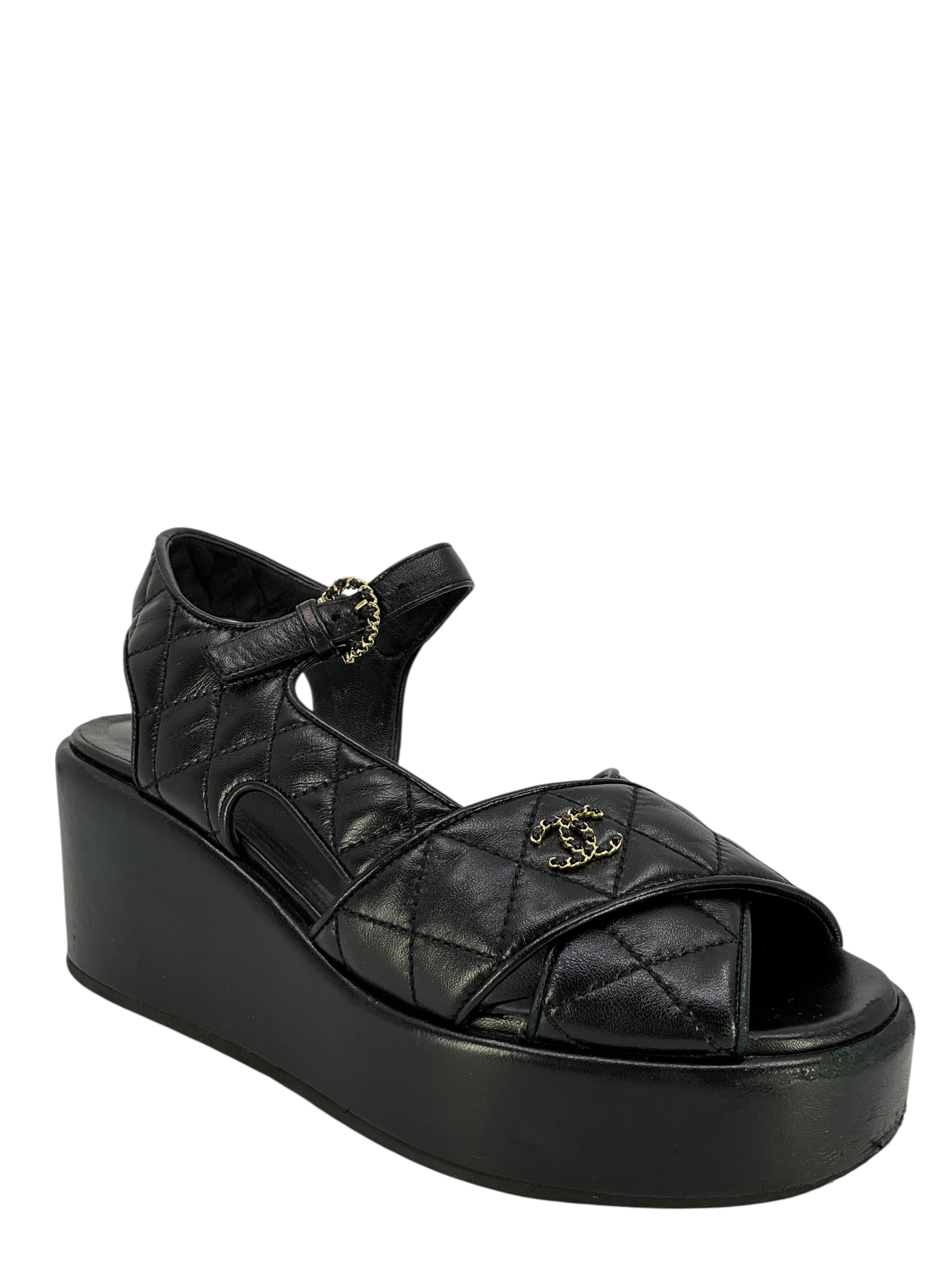 シャネル23pパンプス Chanel 23P Quilted Lambskin CC Platform Sandals Size 8 - Consigned