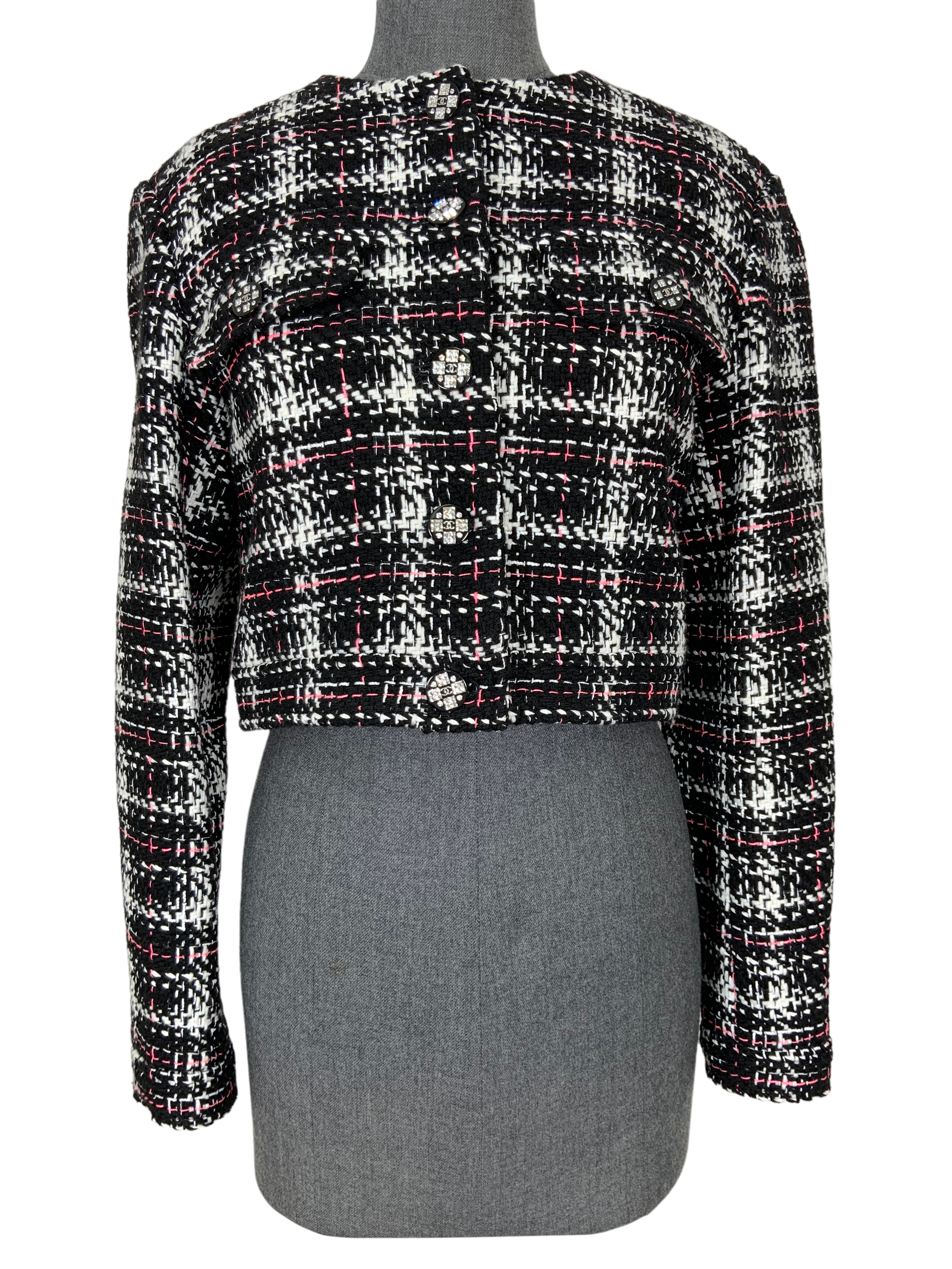 Chanel cropped 2025 tweed jacket