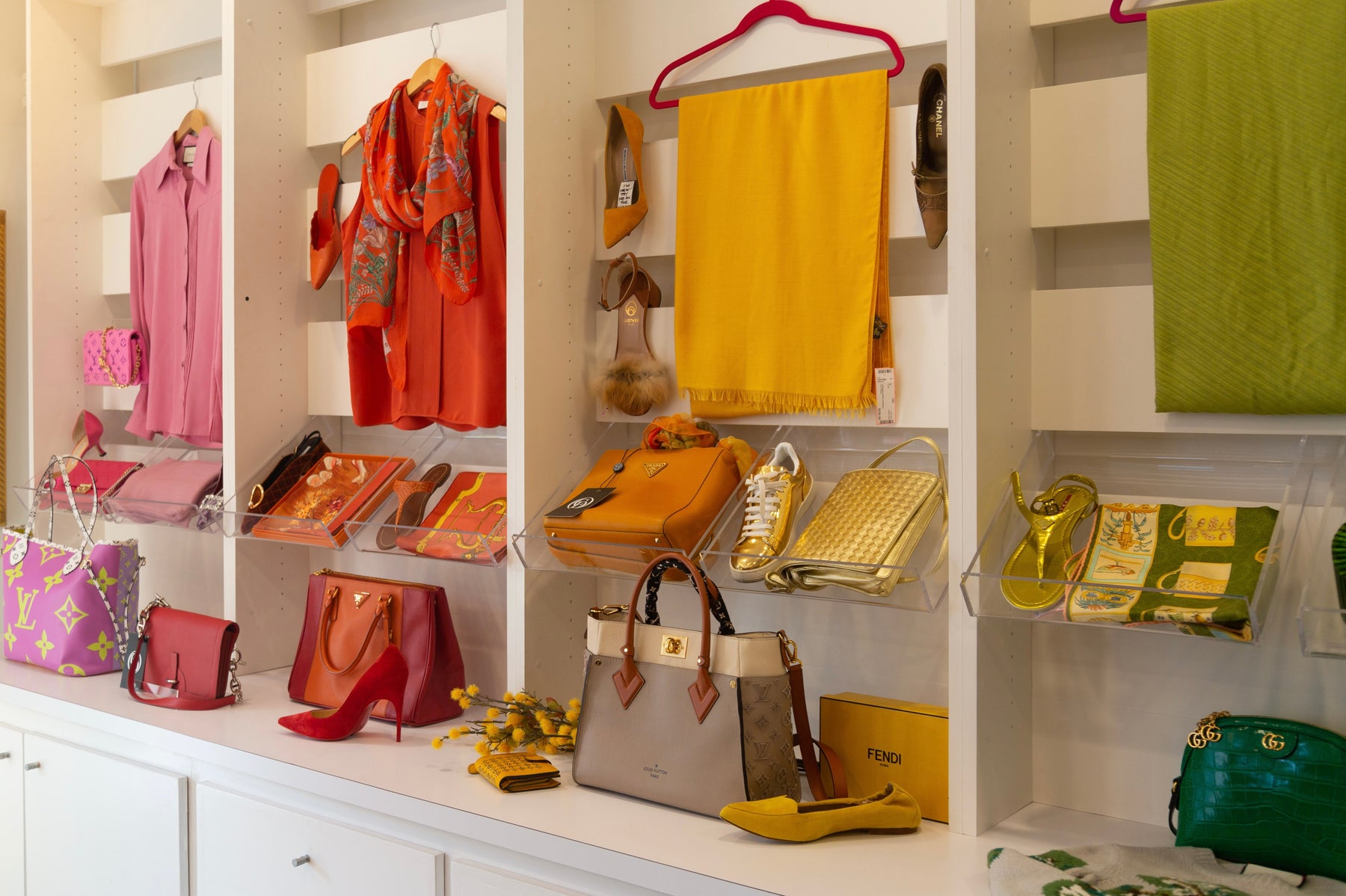 Shop, sell and consign used designer handbags and luxury clothing. Consigned Designs offers a safe and secure way to literally turn your closet into cash. 