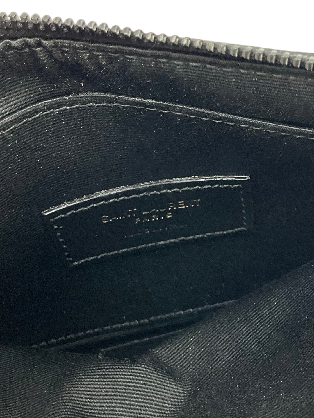 【関税＆送料込み】Saint Laurent Pcc(345Y)Mo Grain De Poudr SAINT LAURENT Grain De Poudre Chevron Monogram Monochrome