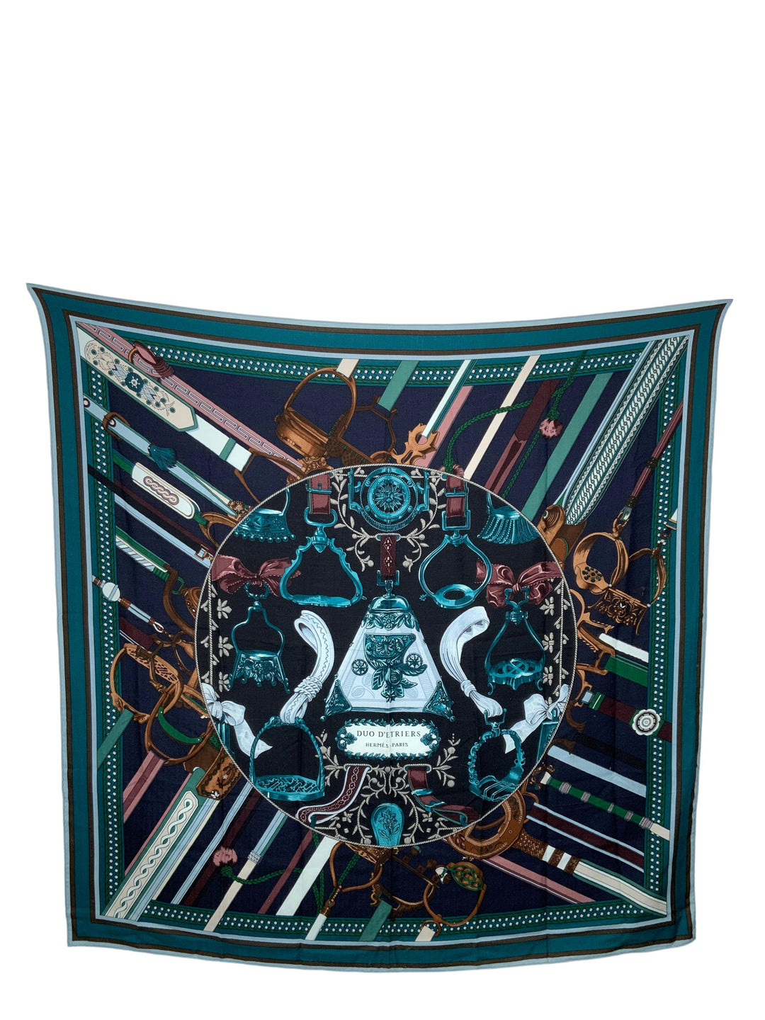 HERMES Duo d'Etriers Cashmere and Silk Shawl Scarf 140 - Consigned