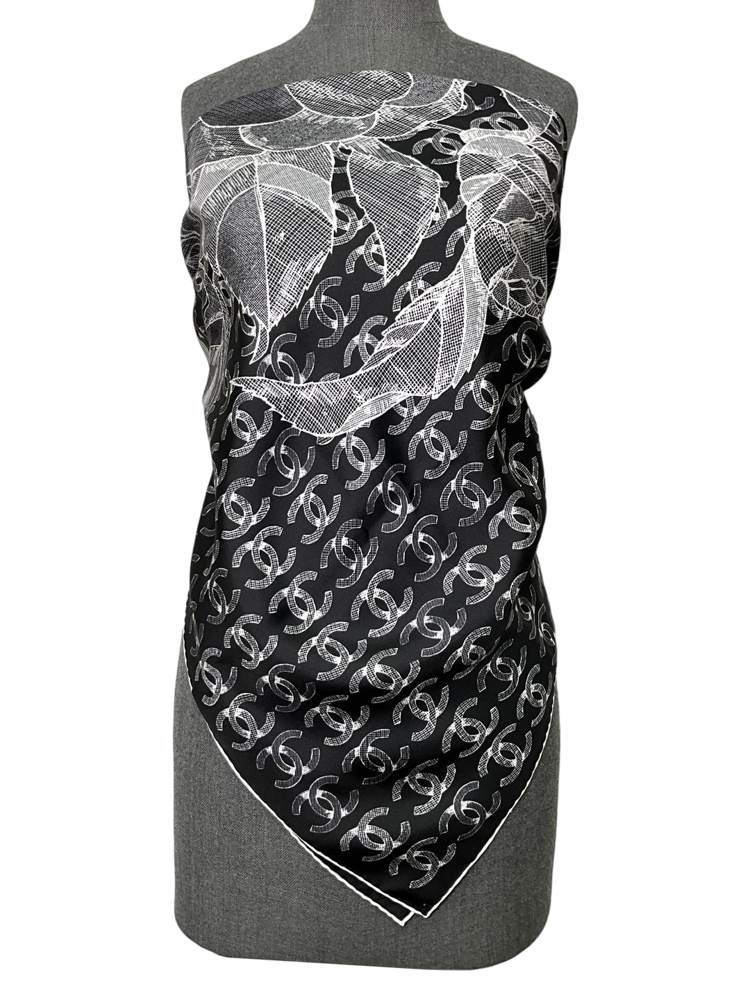 CHANEL 21A CC Logo Camellia Flower Silk Square Scarf - Consigned