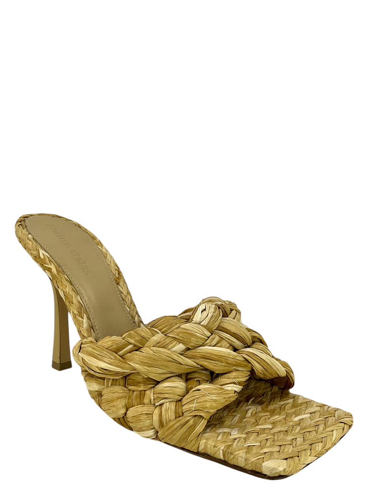 直営店直送/BOTTEGA VENETA/RAFFIA SANDALS 太めヒール 大人気☆ BOTTEGA VENETA $1250 RAFFIA SANDALS SIZE 36 | eBay