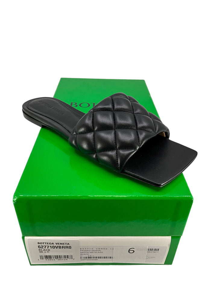 Bottega Veneta Intrecciato Woven Leather Flat Sandals Size  display picture 3