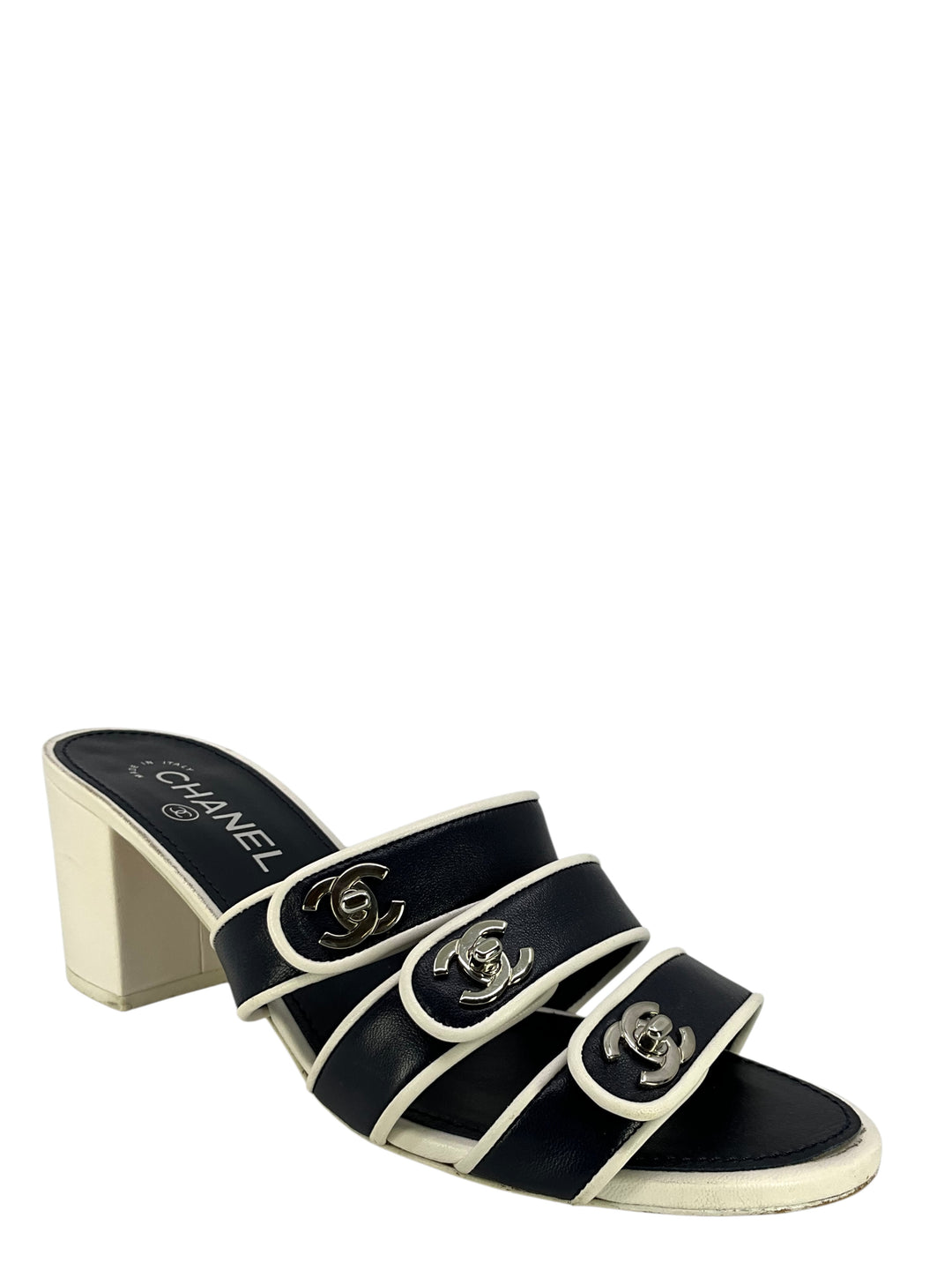 CHANELミュール CHANEL CC Turnlock Leather Mule Sandals Size 10 - Consigned Designs