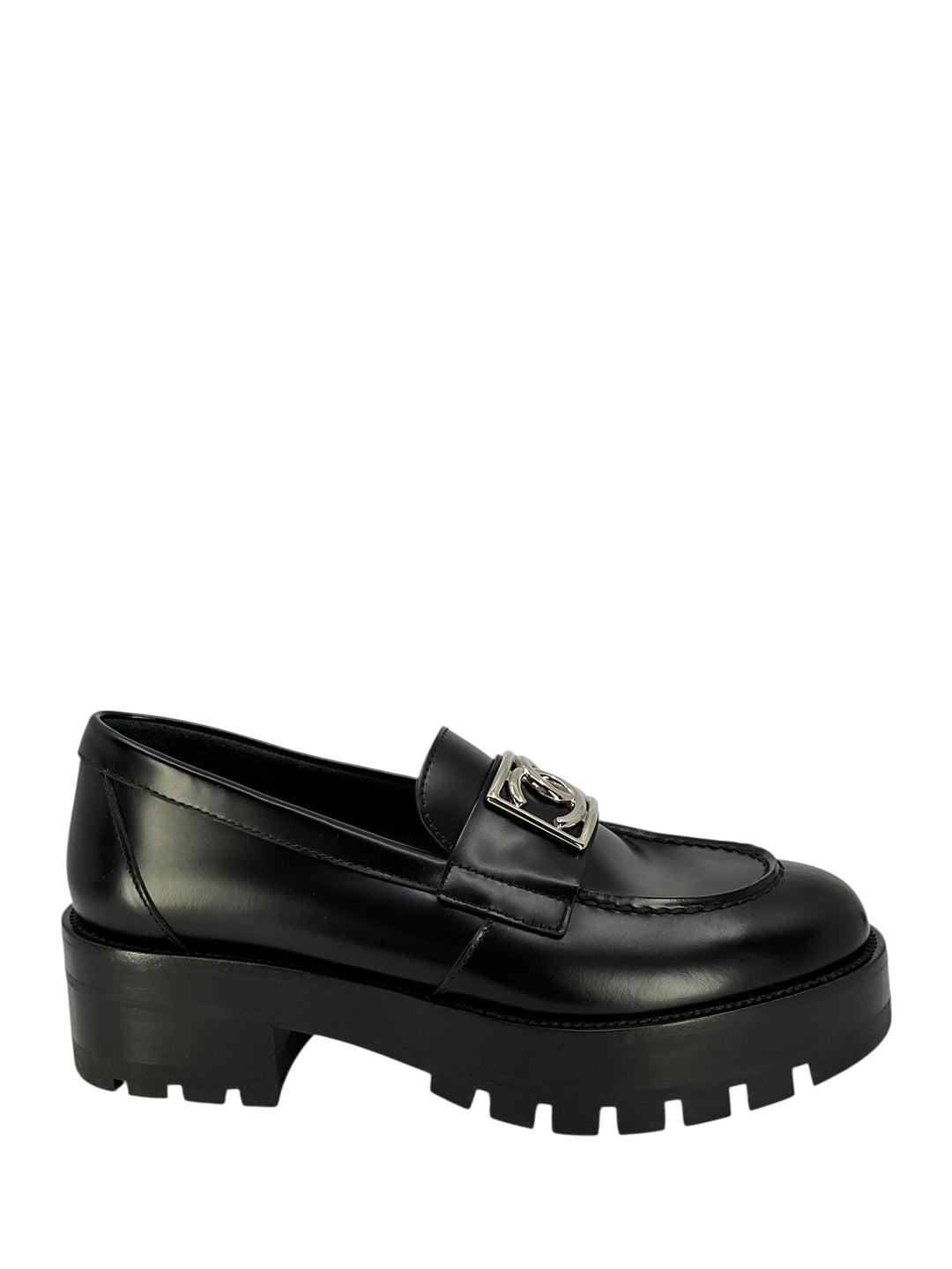 CHANEL 2023 Interlocking CC Logo Loafers Size 6 - Consigned Designs
