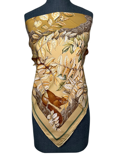 HERMES Casse Noisette Silk Scarf 90-Consigned Designs