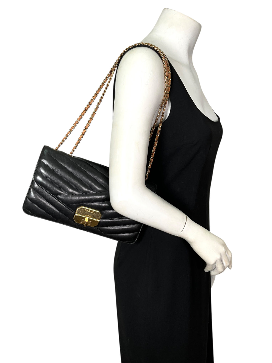 CHANEL Gabrielle Chevron Quilted Leather Medium Flap Bag