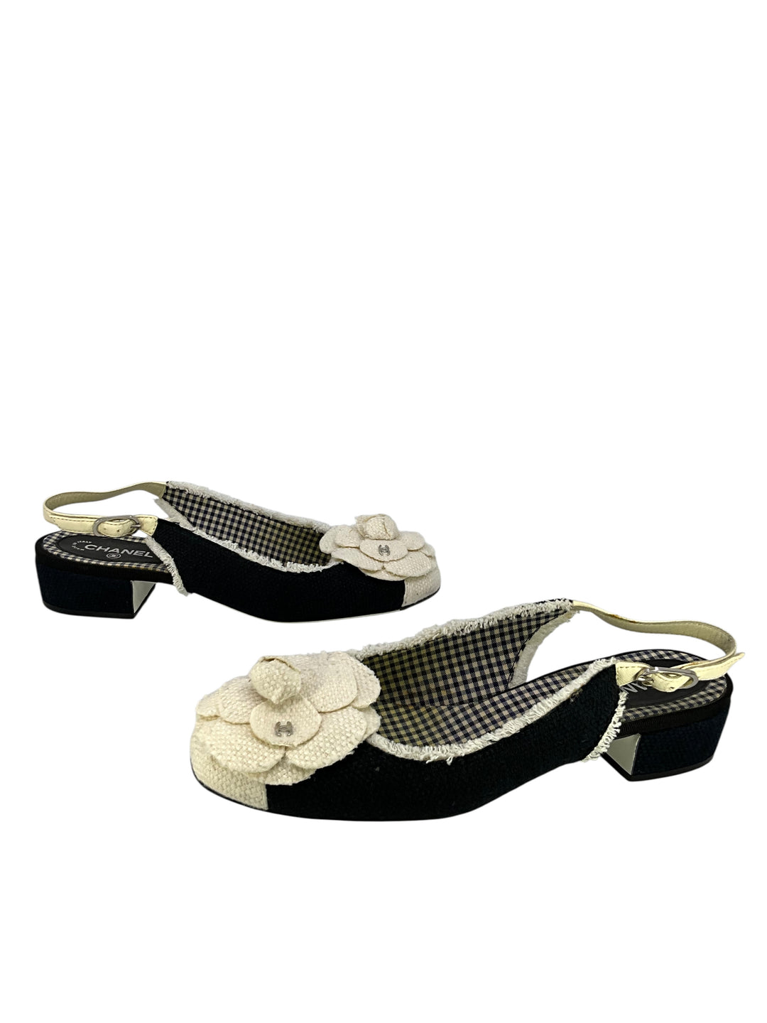 chanel パンプス Chanel Tweed Camellia Slingback Pumps Size 6.5 - Consigned Designs