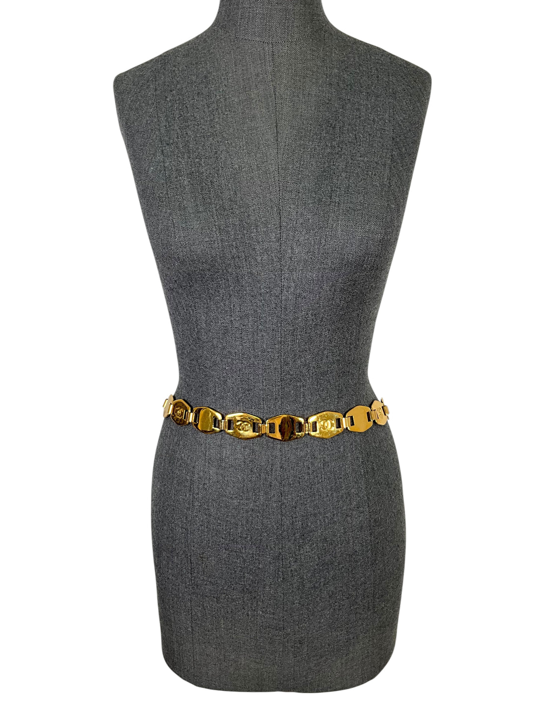 Chanel Vintage CC Logo Chain Link Belt - Consigned Designs display picture 1