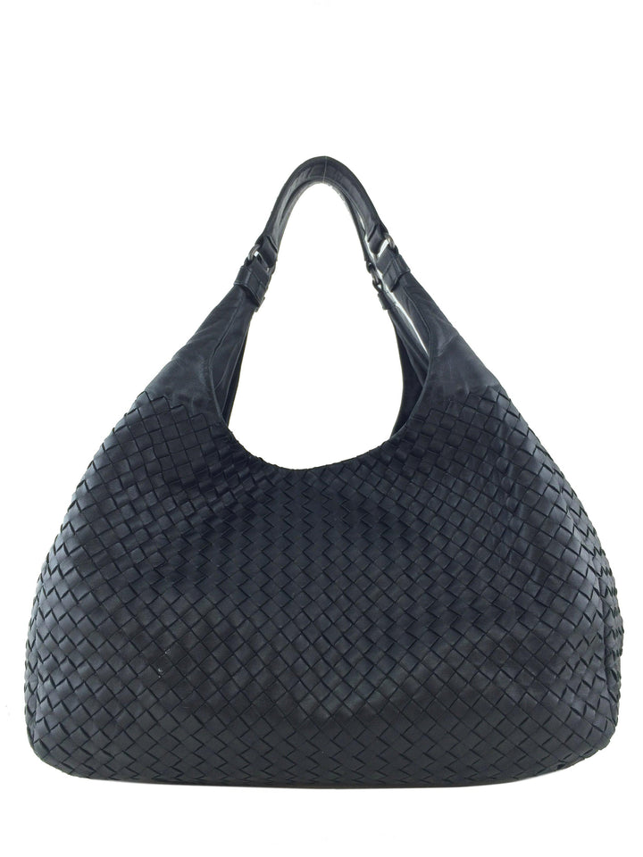 バッグ BOTTEGA VENETA Intrecciato Campana Bag Bottega Veneta Intrecciato Campana Shoulder Bag in Pink