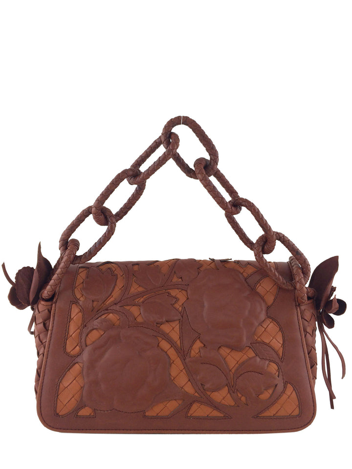 【送料&関税込】Bottega Veneta Grainy English Embroidery Mid Bottega Veneta® Men's Andiamo Messenger in Kaki. Shop online