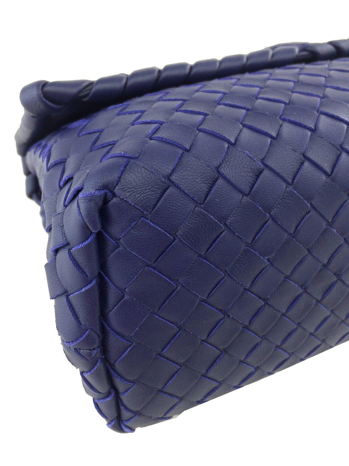 Bottega Veneta Small Olimpia Intrecciato Nappa Bag ○ Labellov ○ Buy and  Sell Authentic Luxury