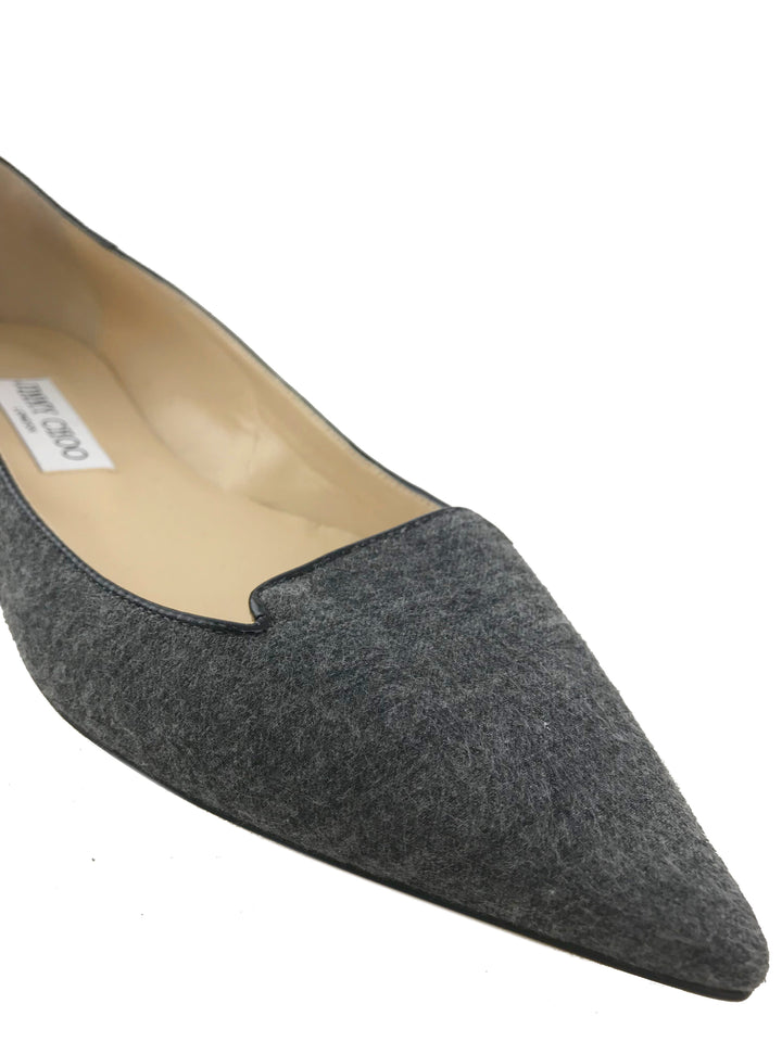 Jimmy Choo グレー フラットシューズ: 38cm Jimmy Choo Attila Point Toe Flannel Flats Size 8.5 - Consigned Designs