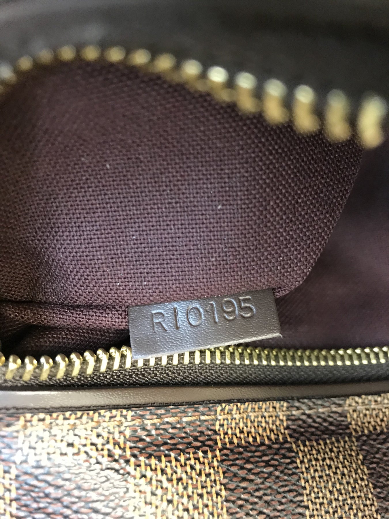 Louis Vuitton Ebene Hoxton GM Bag – The Closet