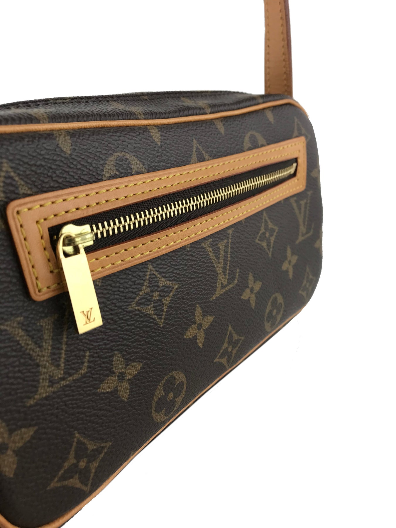 LOUIS VUITTON Pochette Cite Monogram Canvas Shoulder Bag TT2988 