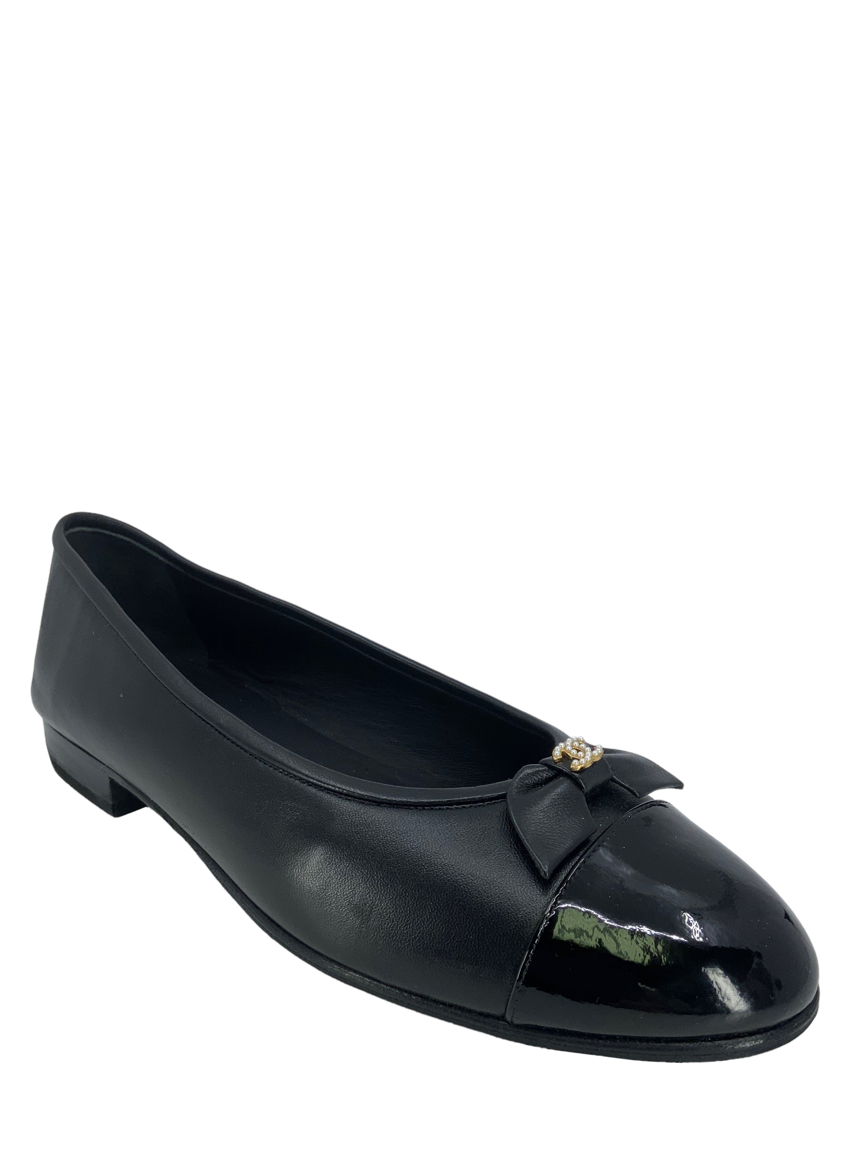 Chanel Black Mesh And Leather CC Bow Ballet Flats Size 37.5 Chanel | The  Luxury Closet