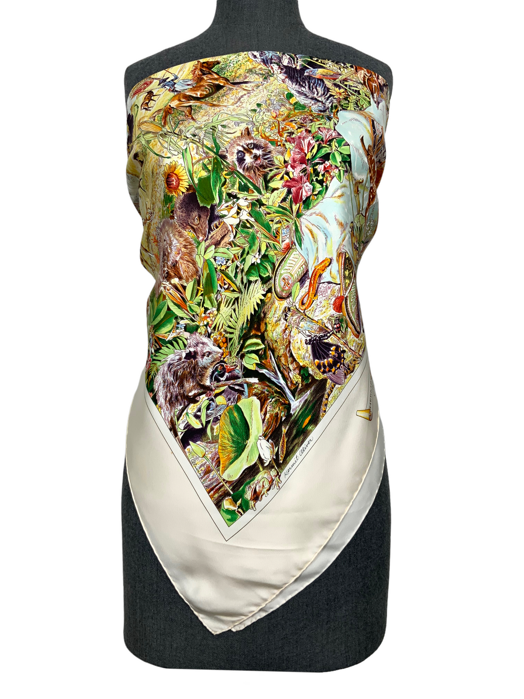 HERMES Madison Avenue Kermit Oliver Silk Scarf 90 - Consigned Designs HERMES Madison Avenue Kermit Oliver Silk Scarf 90 - Consigned Designs