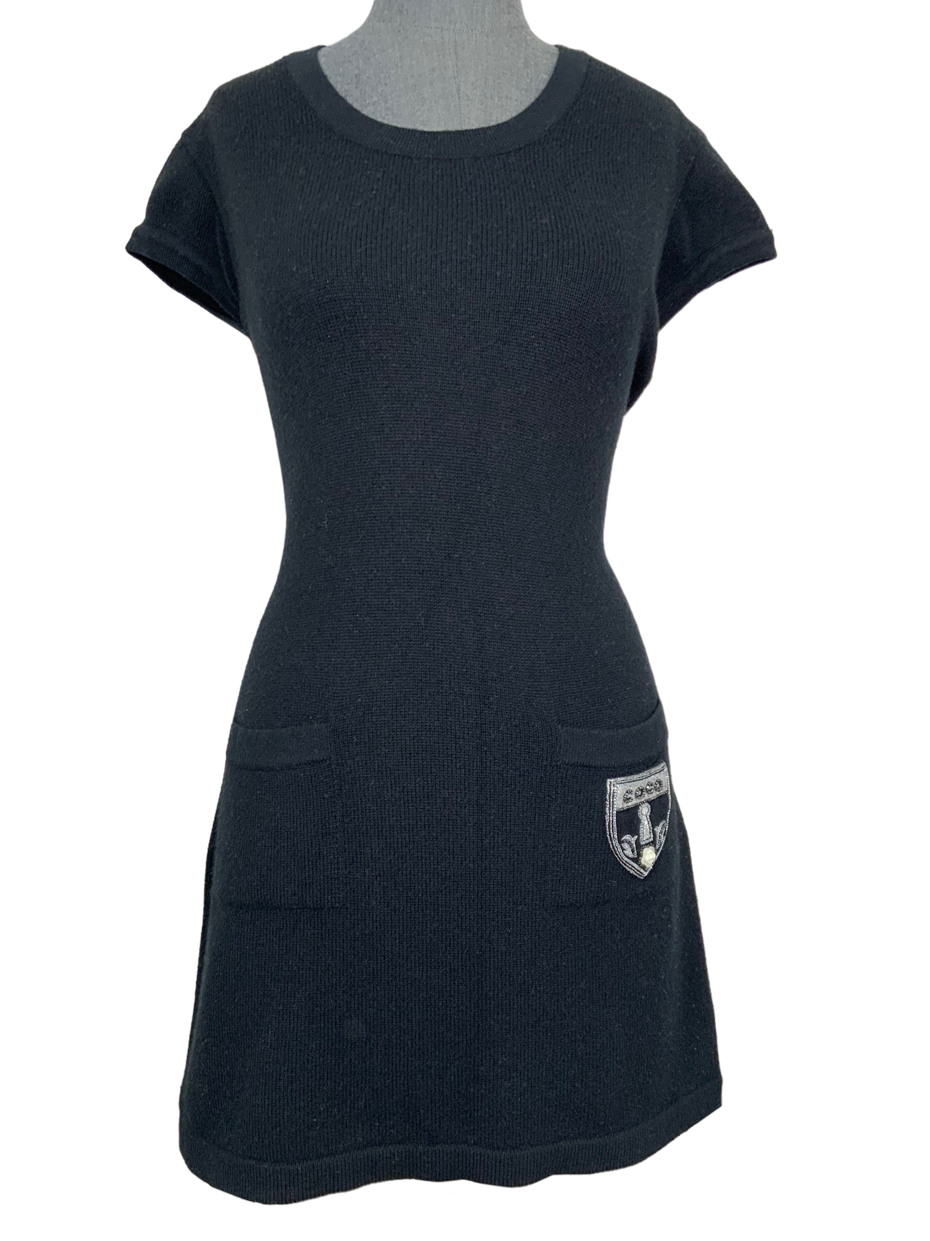 CHANEL 07A Cashmere Short Sleeve COCO Sweater Dress Size M - Consigned  Designs