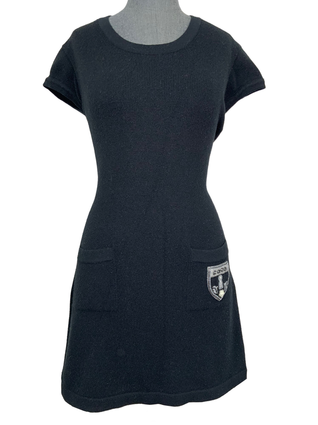 CHANEL 07A Cashmere Short Sleeve COCO Sweater Dress Size M CHANEL 07A Cashmere Short Sleeve COCO Sweater Dress Size M