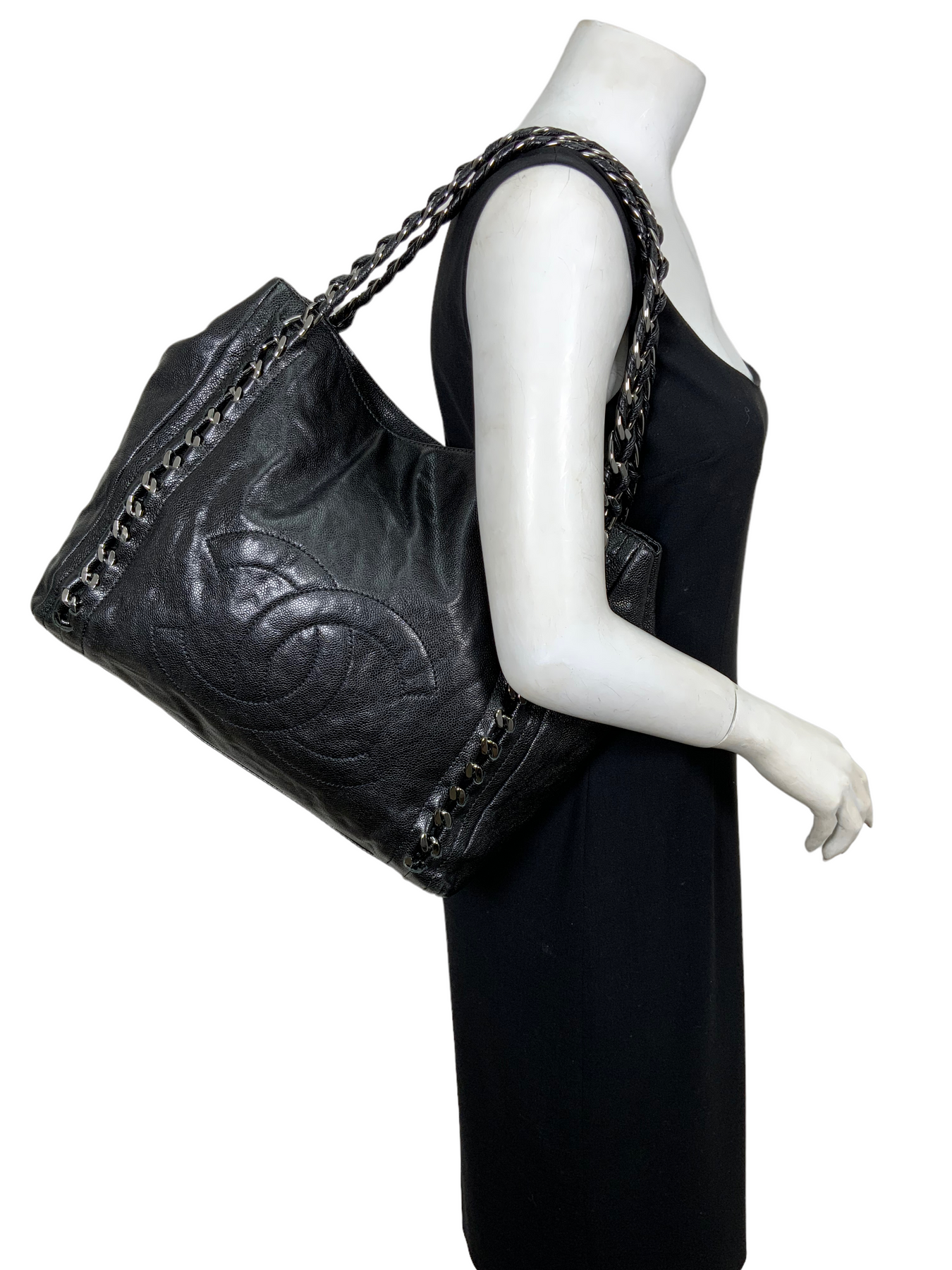 Luxe Ligne Bowler Shoulder bag in Patent leather, Silver Hardware