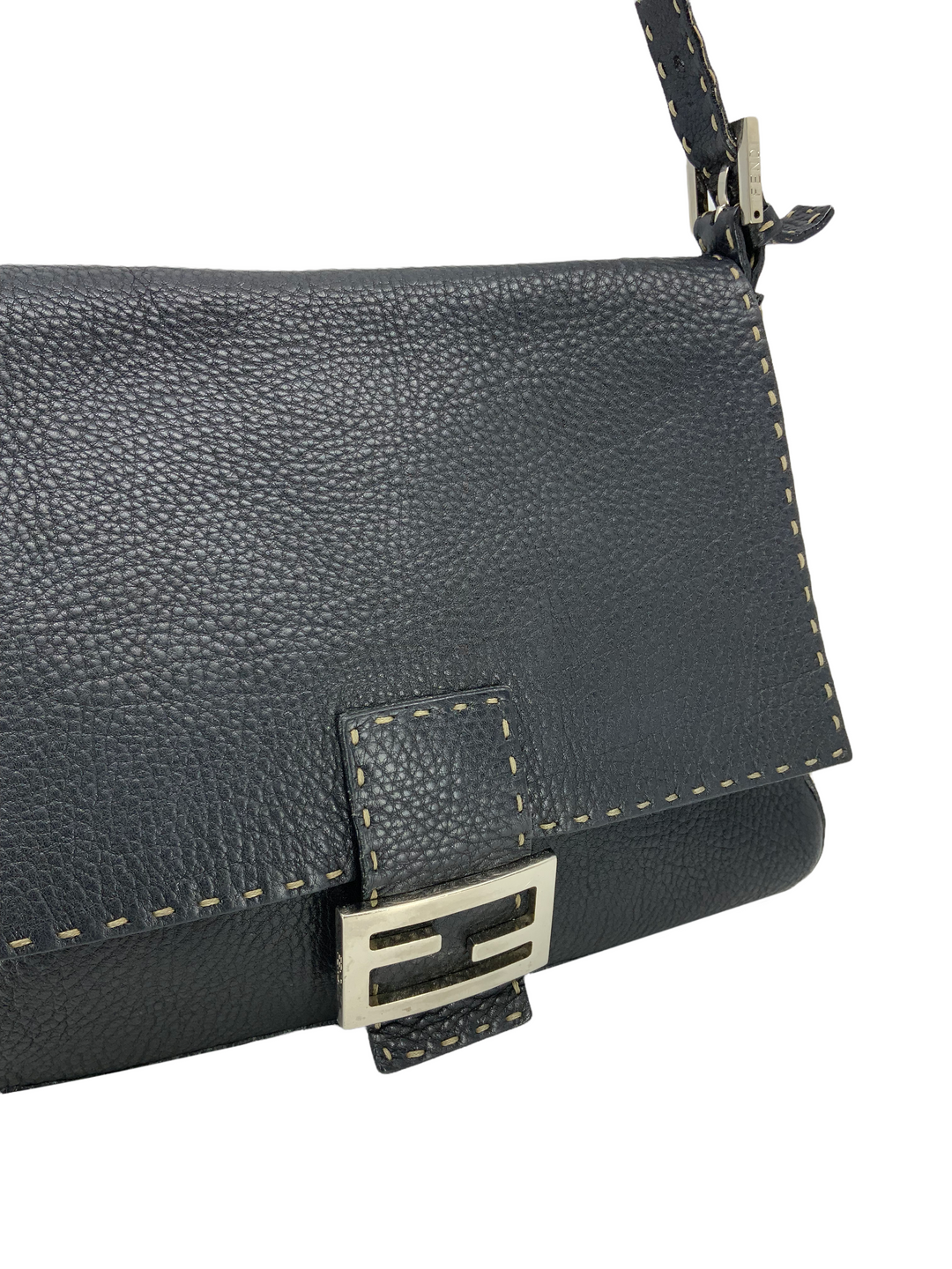 FENDI selleria 黒 シボレザー ネームタグ Fendi Selleria Leather Mama Baguette Bag - Consigned Designs
