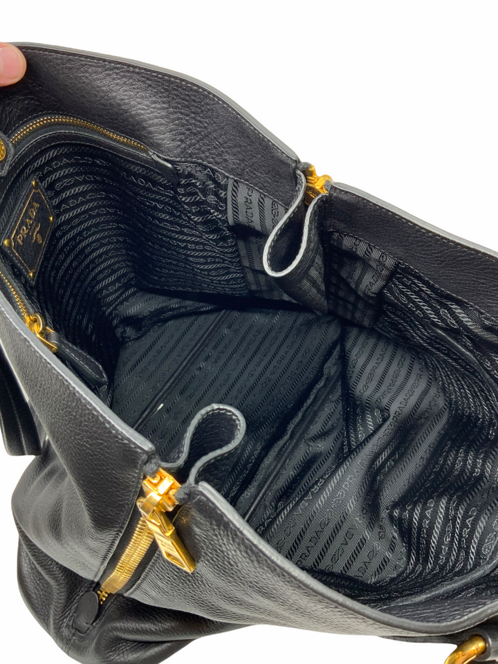 【PRADA】TOTE BAG Prada Prada Logo Printed Zipped Tote Bag - Tote Bags