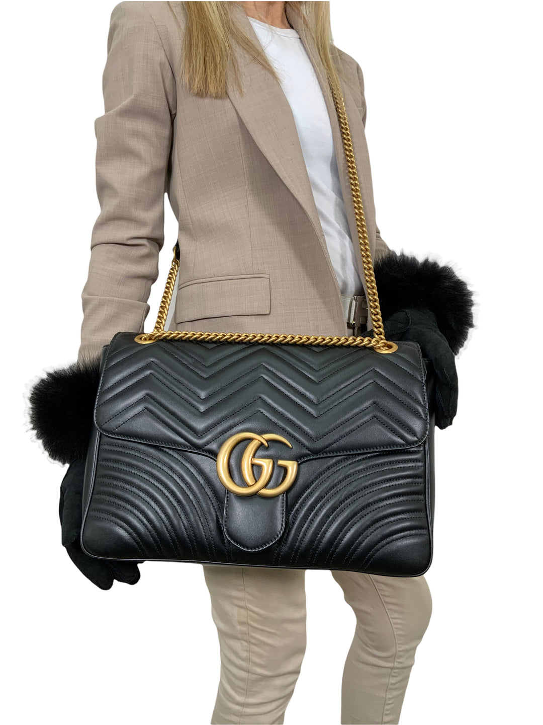 Gg marmont large matelassé shoulder bag hotsell