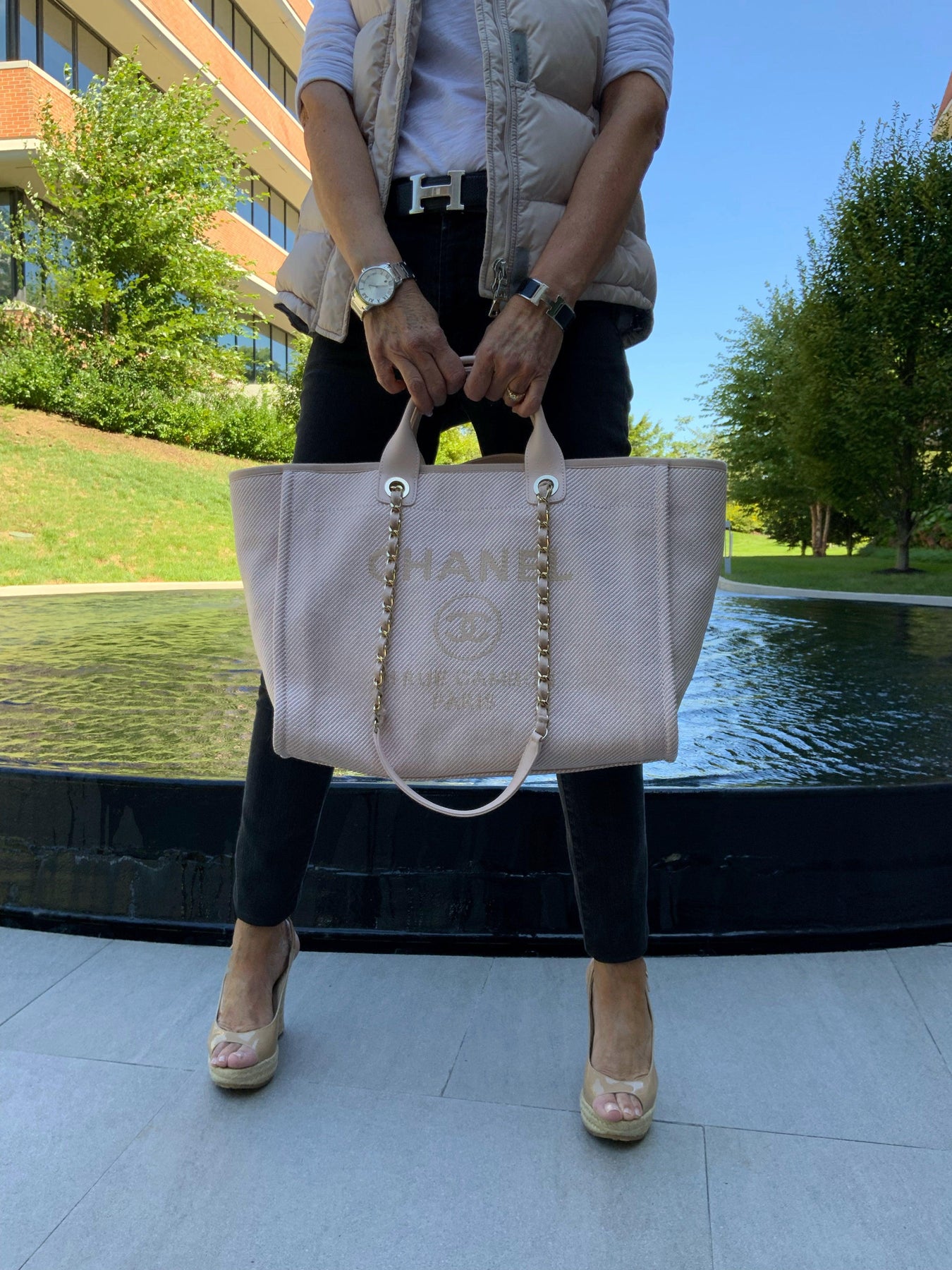 chanel medium tote new